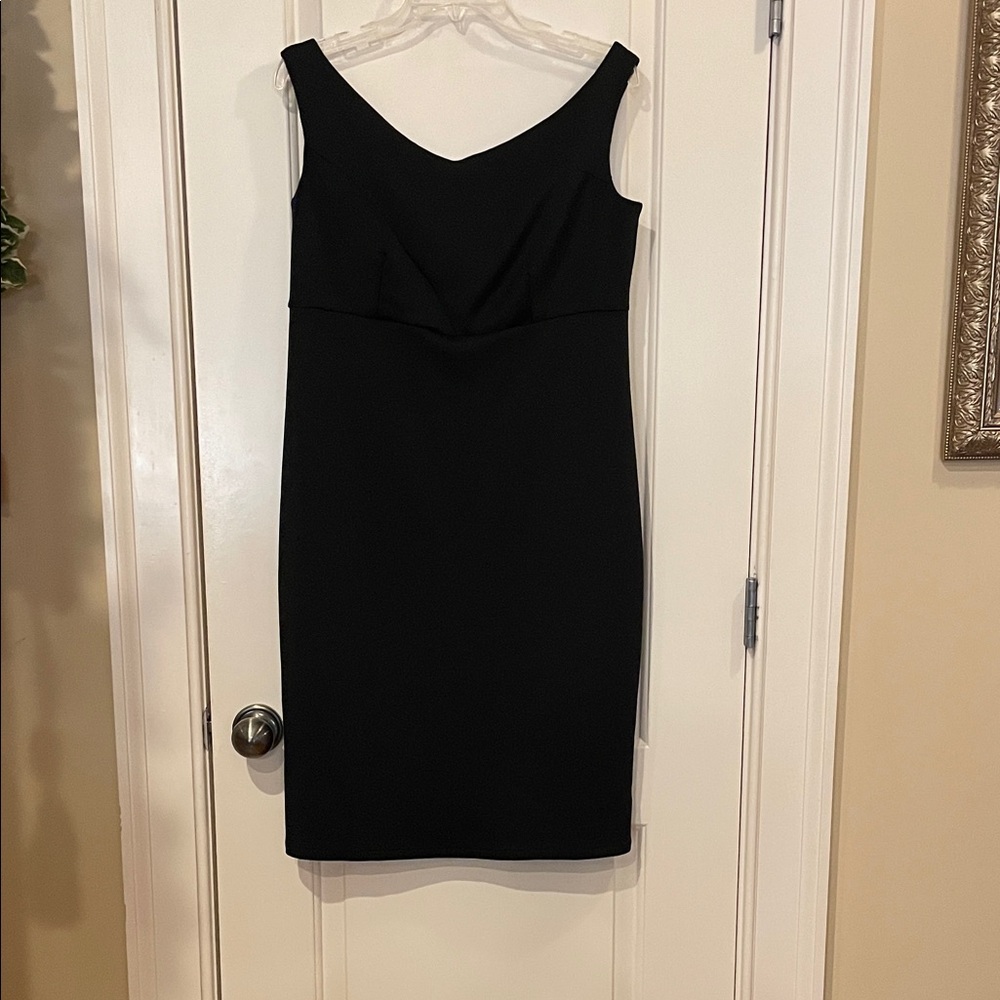 BOLD elements One Shoulder Black Dress